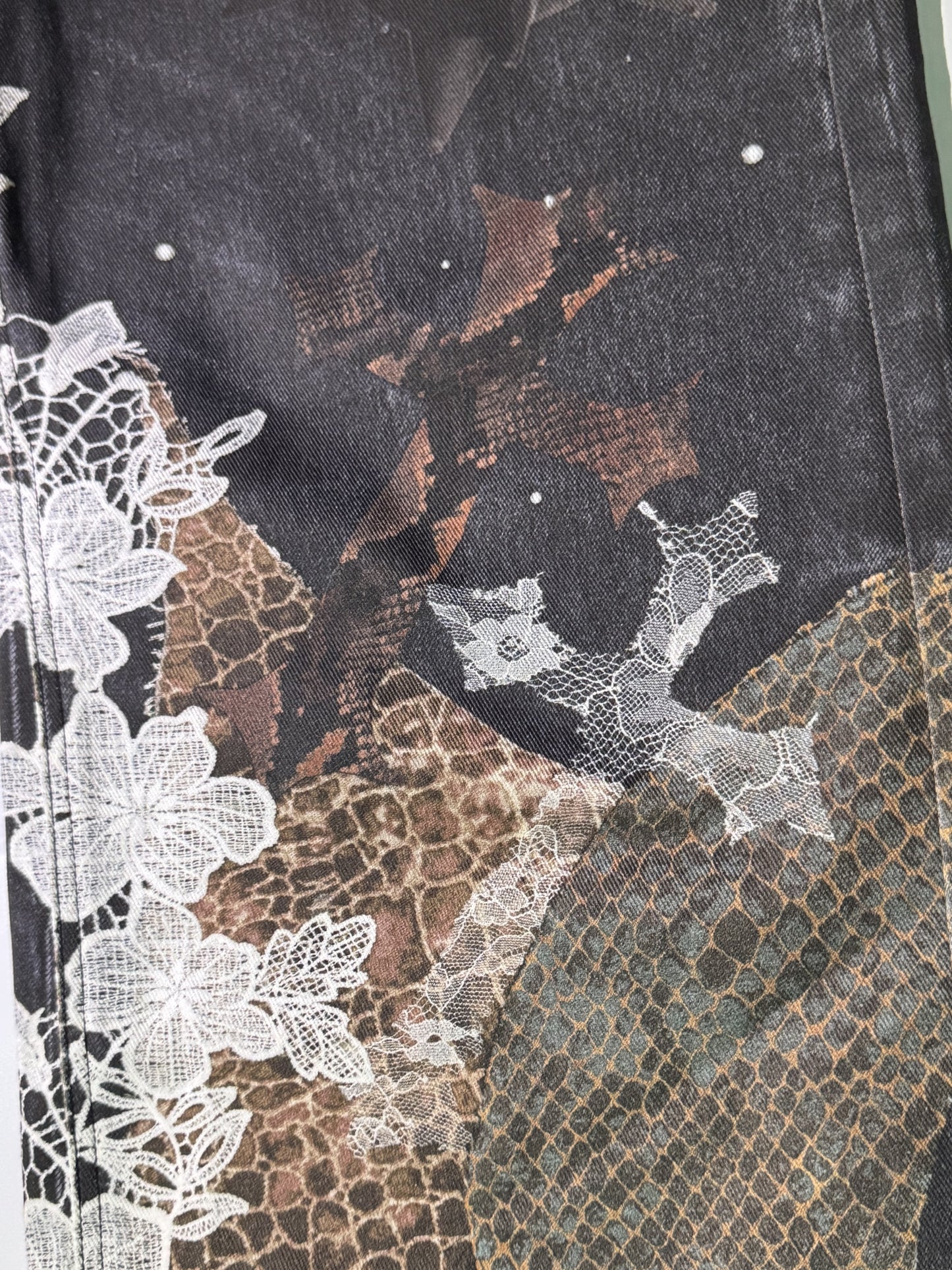 3D PRINTED CHAINLACE JEANS